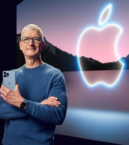 Tim Cook, patron d’Apple aurait investi personnellement dans les cryptomonnaies